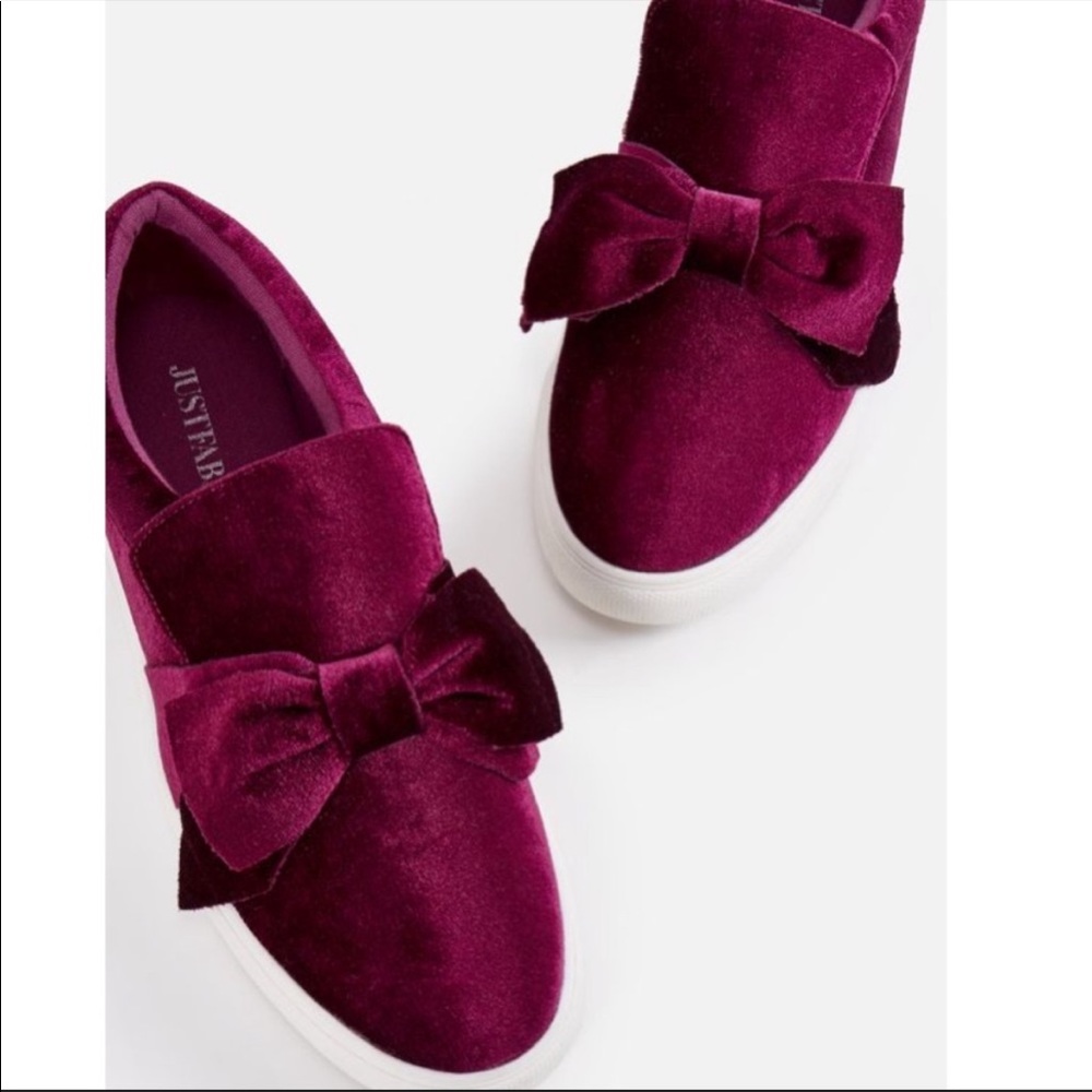 JustFab Whitley Burgundy Slip Ons Size 8.5